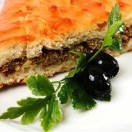 Пирог печеный из дрожжевого теста