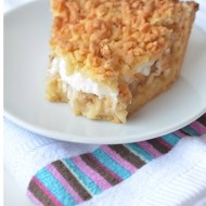 Пирог с яблоками и белковым кремом