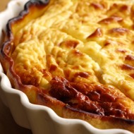 Пирог с яблоками и творогом