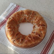 Пирог с консервированным тунцом