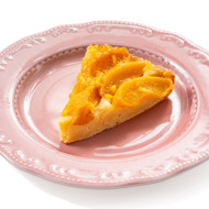 Пирог с консервированными персиками