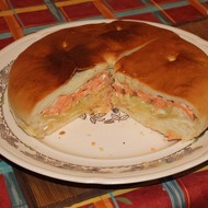 Пирог с красной рыбой