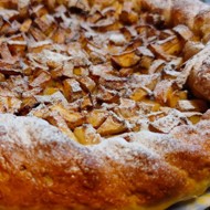 Пирог с яблоками и корицей на постном тесте