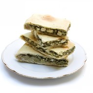 Пирог со шпинатом, цукини, рисом и фетой