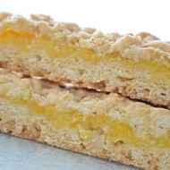 Пирог тертый диетический с апельсиновой начинкой