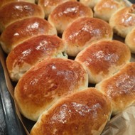 Пирожки с луком и яйцом в духовке