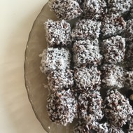 Пирожные Ламингтон