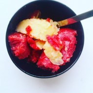 Пломбир с клубничным сорбетом