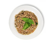 Полба с мидиями, помидорами и базиликом