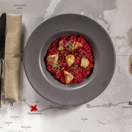 Полба со свеклой и белыми грибами