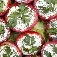 Помидоры фаршированные творогом