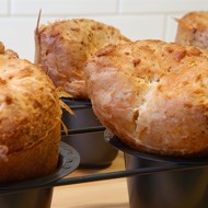 Поповеры с лимоном и черным перцем