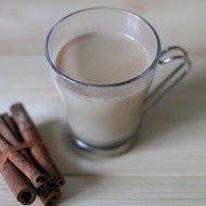 Пряный чай латте