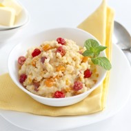 Пшенная каша с бананом, корицей и вяленой клюквой в мультиварке