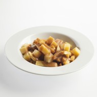 Картофель фри с сыром и подливой путин