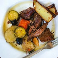 Рагу из говядины с сухофруктами