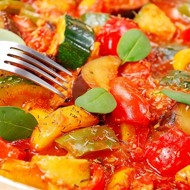 Рататуй с тимьяном, цукини и розмарином