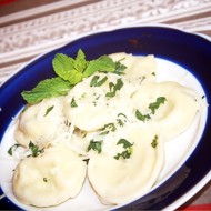 Равиоли со шпинатом, козьим сыром и творогом