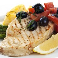 Рыба-меч с томатной закуской по-сицилийски