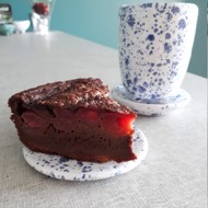 Рисовое клафути с вишней