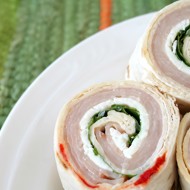 Роллы из индейки и цукини