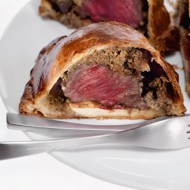 Рулет с говяжьей вырезкой