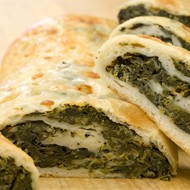 Рулет со шпинатом и козьим сыром