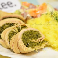 Рулеты из индейки со шпинатом и брокколи