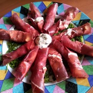 Рулетики из брезаолы с филадельфией и травами