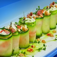 Рулетики из цукини с семгой