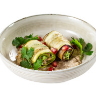 Рулетики из свинины с кабачком и баклажаном