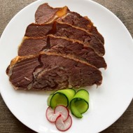 Рулька с паприкой и соевым соусом