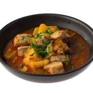 Рыбный суп мармитако