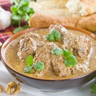 Сациви из курицы и орехов