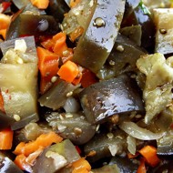 Салат из баклажанов с перцем и тмином