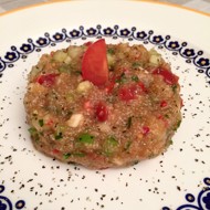 Салат из киноа со свежими овощами