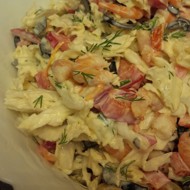 Салат из китайской капусты и креветок