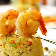 Салат из манго и креветок