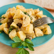 Салат из молодого картофеля с гуакамоле