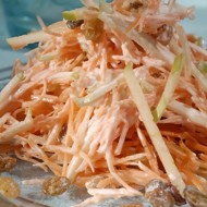 Салат из моркови с яблоком