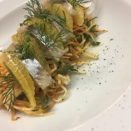 Салат из селедки и апельсинов