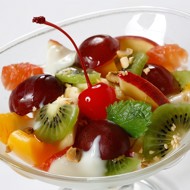 Салат из тропических фруктов и кокоса