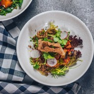 Салат из запеченных овощей с киноа