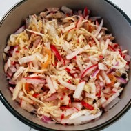 Салат с чесноком