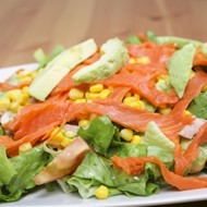 Салат с копченой рыбой