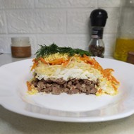 Салат с куриной печенью