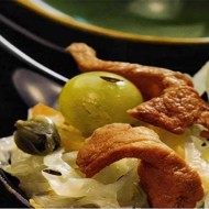 Салат с квашеной капустой и свининой