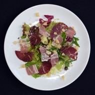 Салат с мясом дикого кабана и панчеттой (Gusto d'Italia)