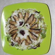 Салат с рисом и шпротами