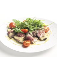 Салат с ростбифом